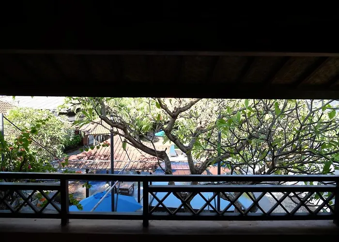 Hotel Fat Yogi 2*